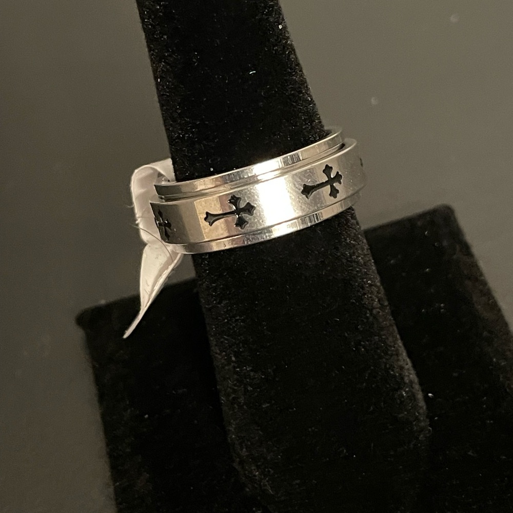 Silver Cross Design Anxiety Spinning   Ring Size 9